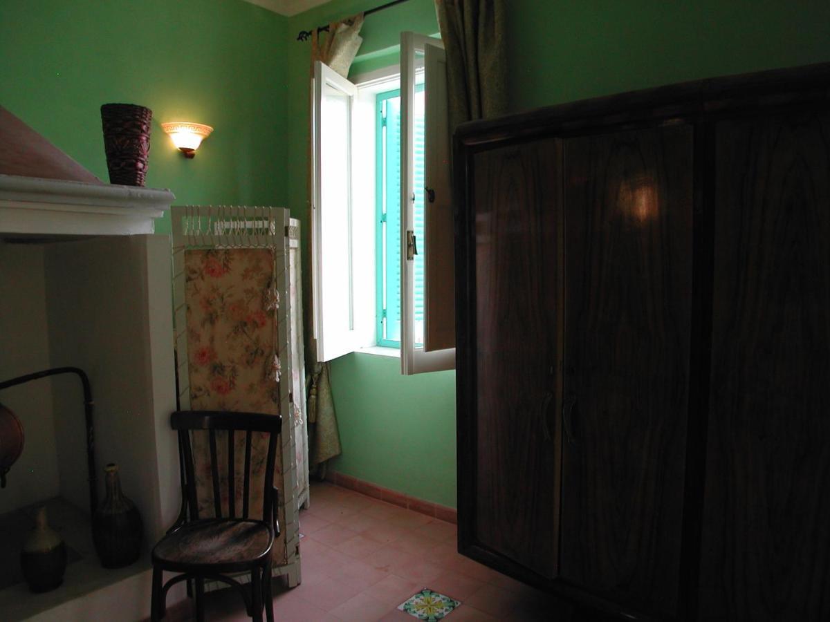 Les Chandelles San Menaio Bagian luar foto