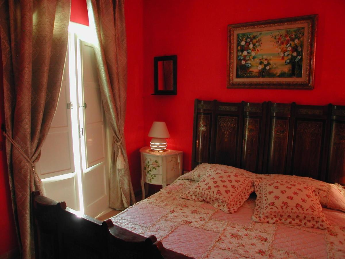 Les Chandelles San Menaio Bagian luar foto