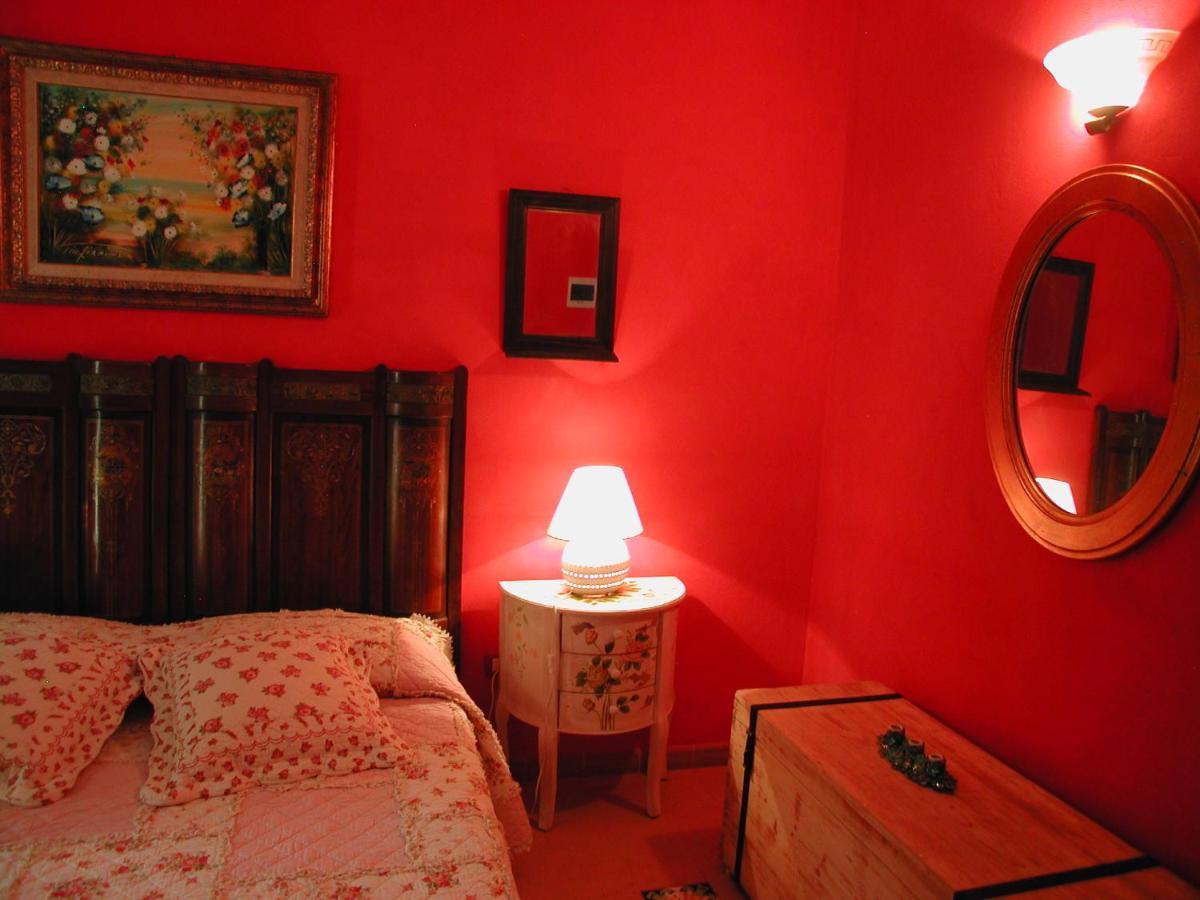 Les Chandelles San Menaio Bagian luar foto